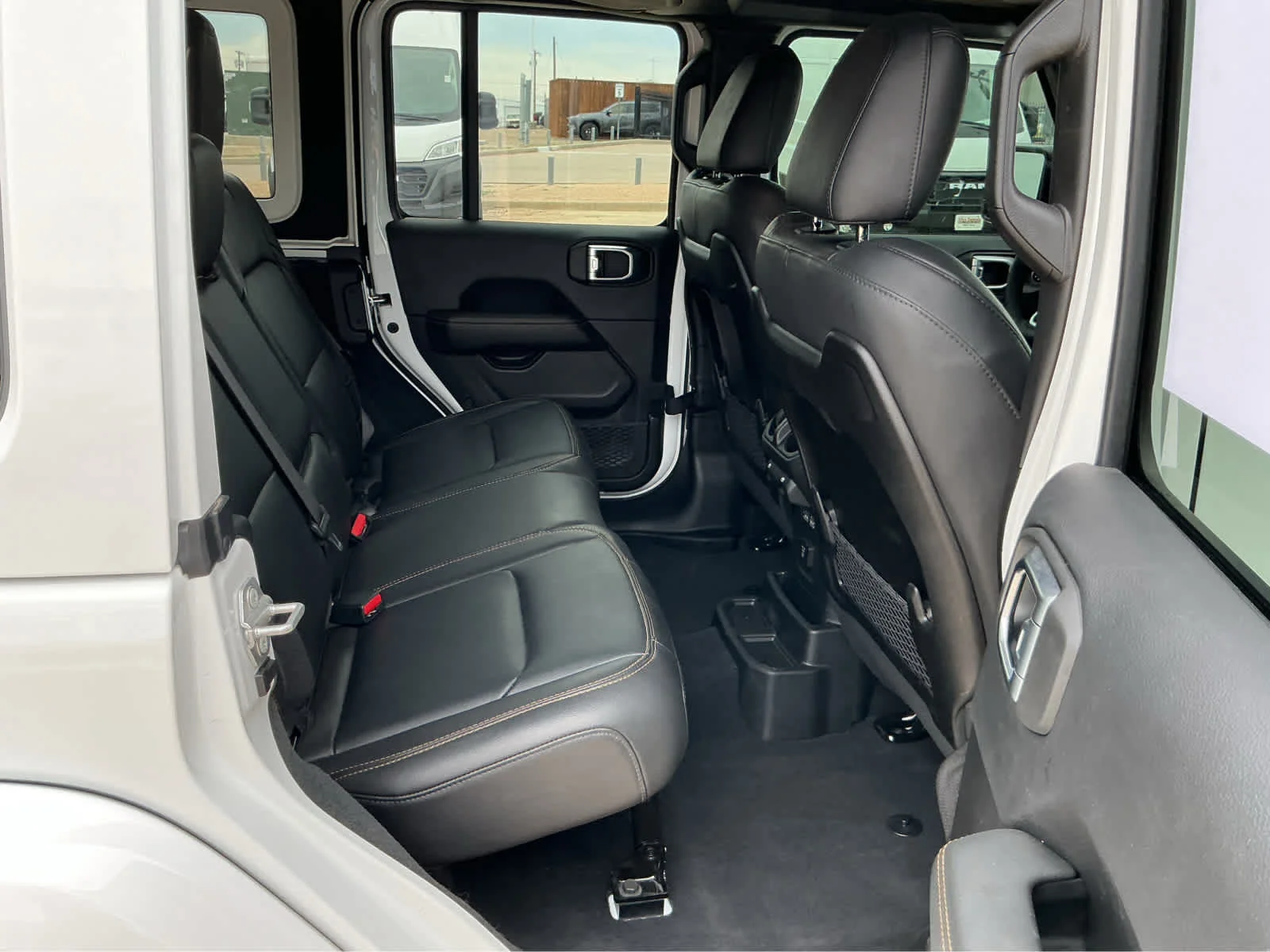 Used 2024 Bright White Clearcoat Jeep Sahara image 19