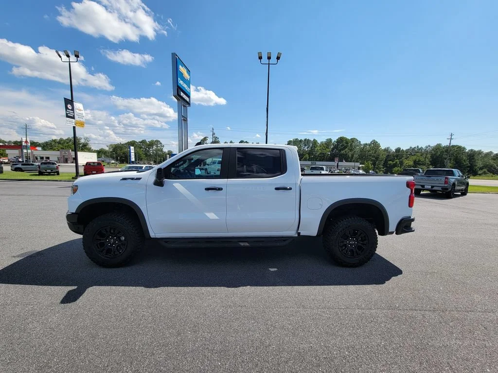 New 2026 Summit White Chevrolet ZR2 image 3