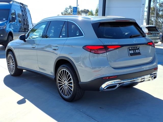 New 2027 Gray Mercedes-Benz GLC 300 image 21