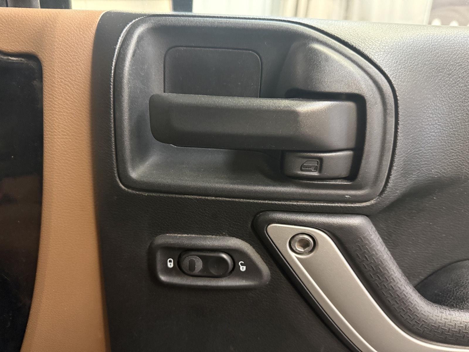 2018 Jeep Wrangler Sahara - Photo 27