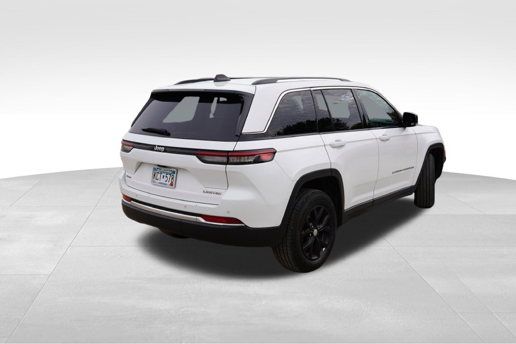 Used 2023 White Jeep Limited image 3