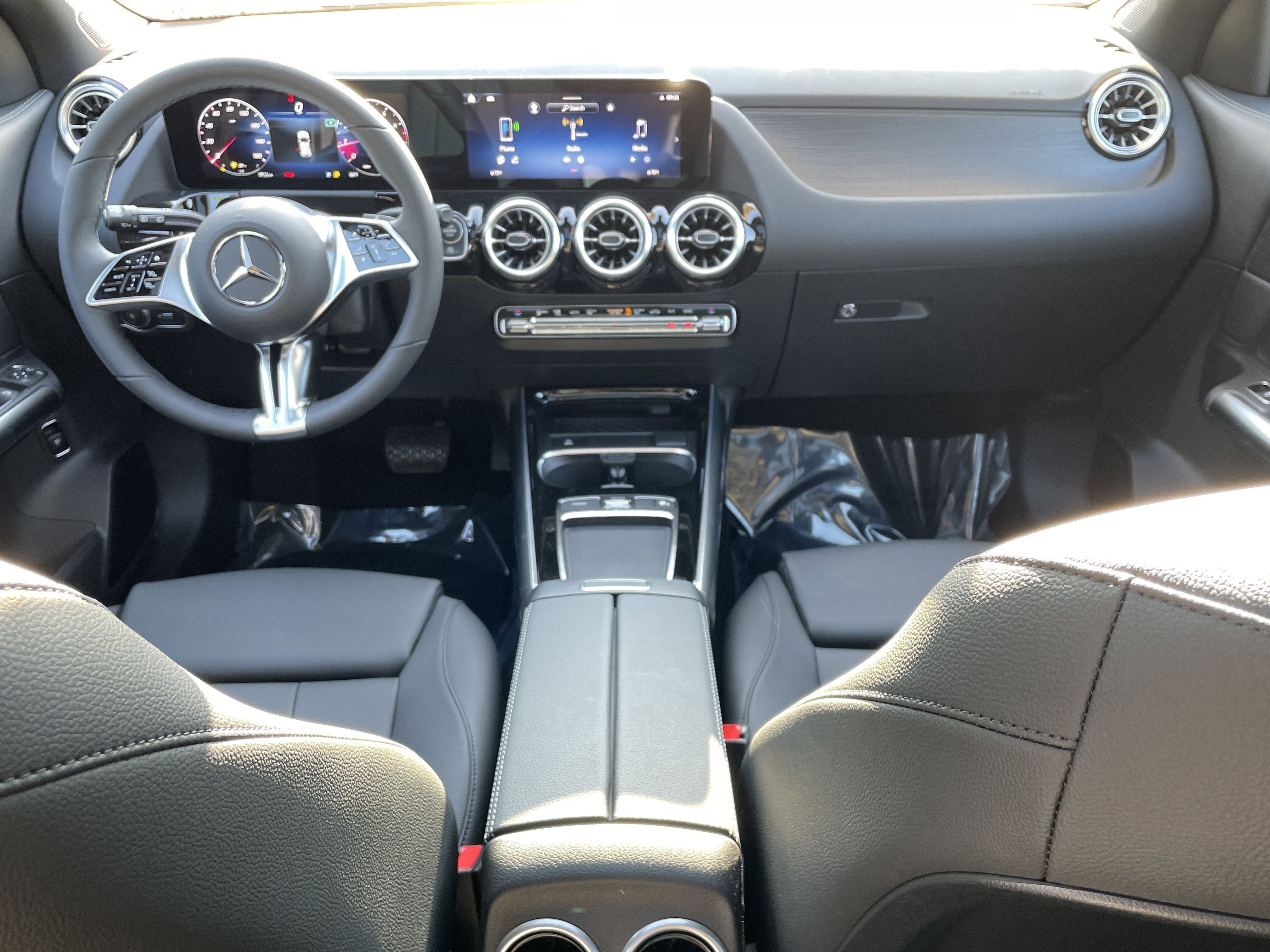 New 2026 Night Black Mercedes-Benz GLA 250 SUV image 22