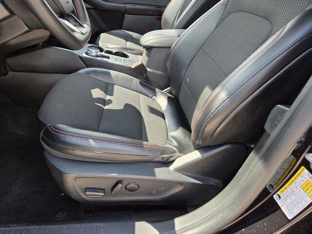 Used 2025 Agate Black Metallic Ford ST-Line image 12