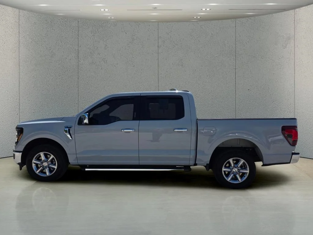 Used 2024 Avalanche Ford XLT image 9