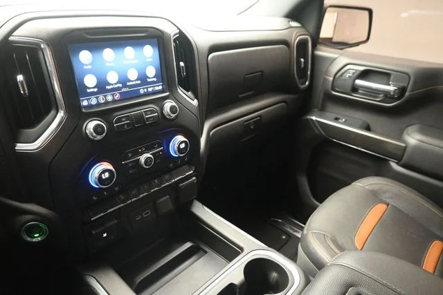 Used 2021 Black GMC AT4 image 28