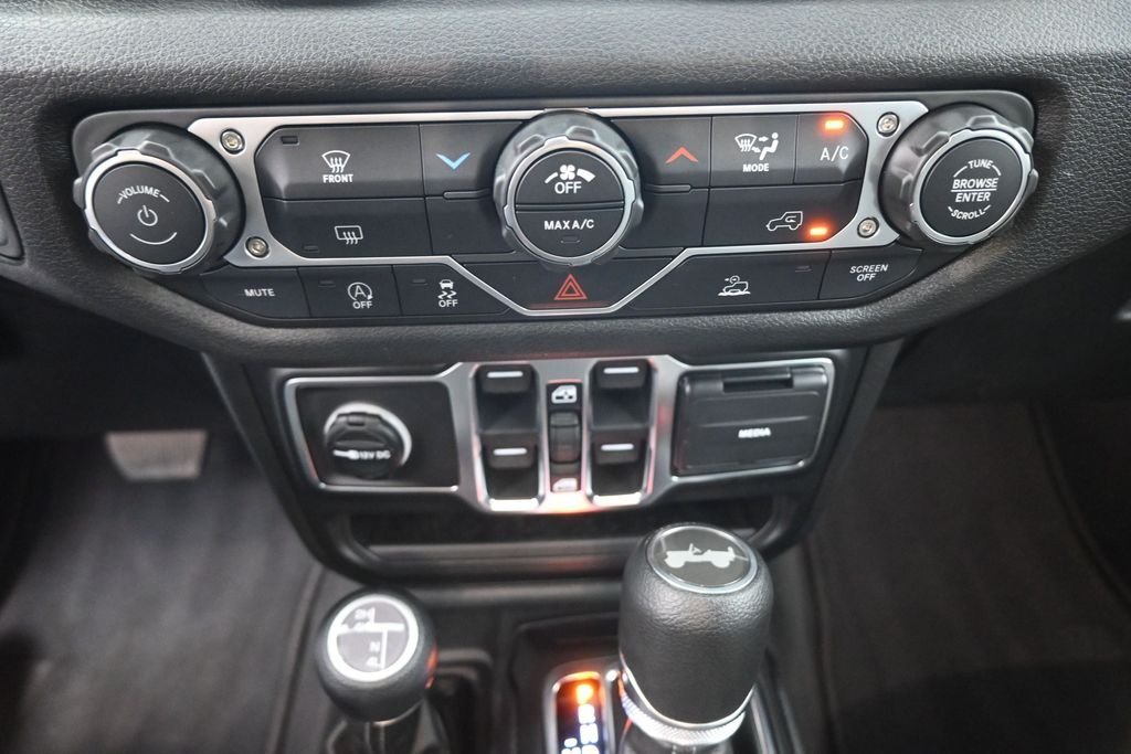 Used 2026 White Jeep Sport image 29
