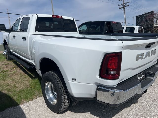 New 2026 Bright White Clear-Coat Exterior Paint RAM Tradesman image 6