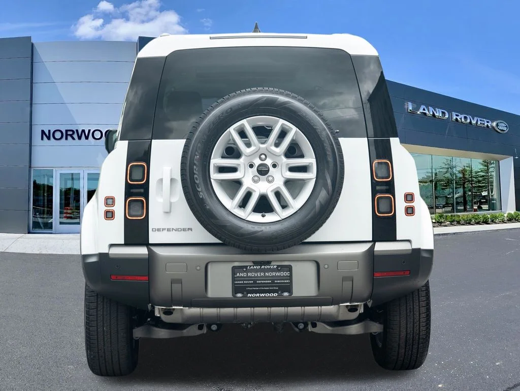 New 2026 White Land Rover S image 5