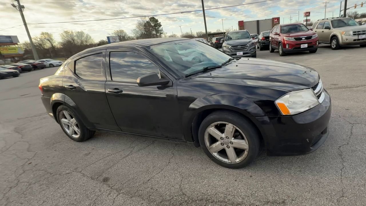 2012 Dodge Avenger SE