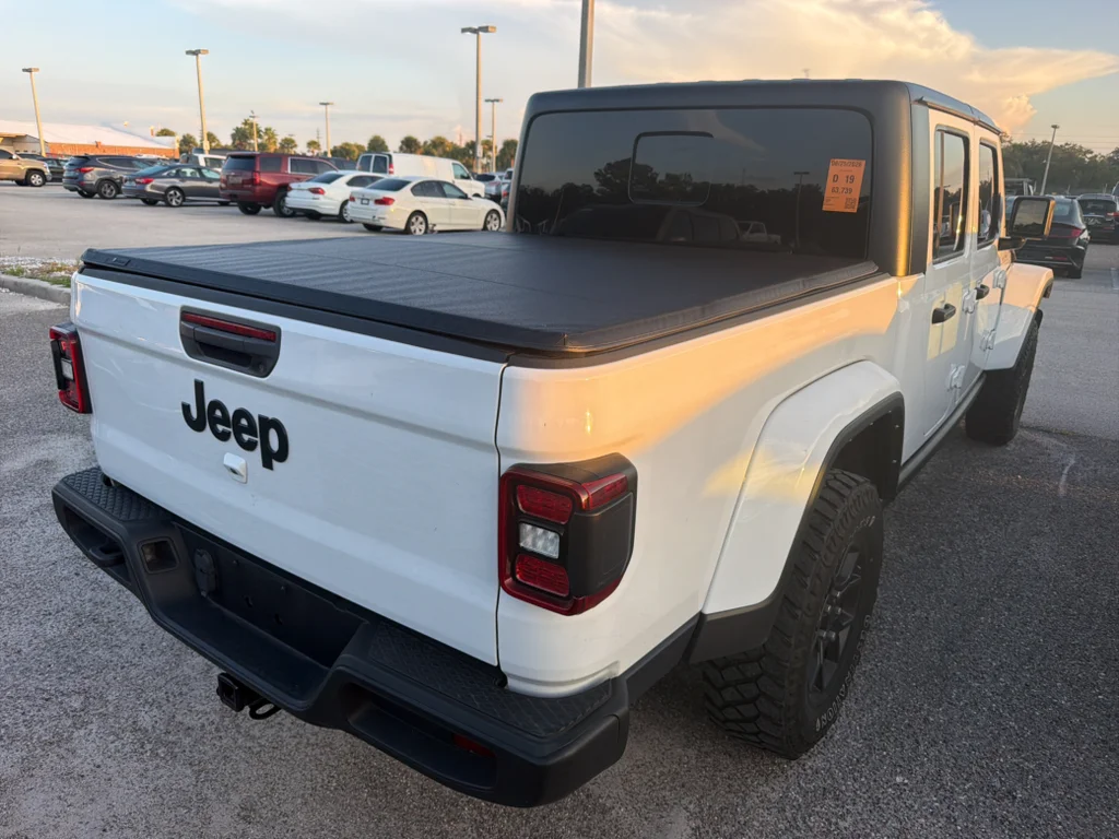 Used 2024 Bright White Clearcoat Jeep Willys image 3