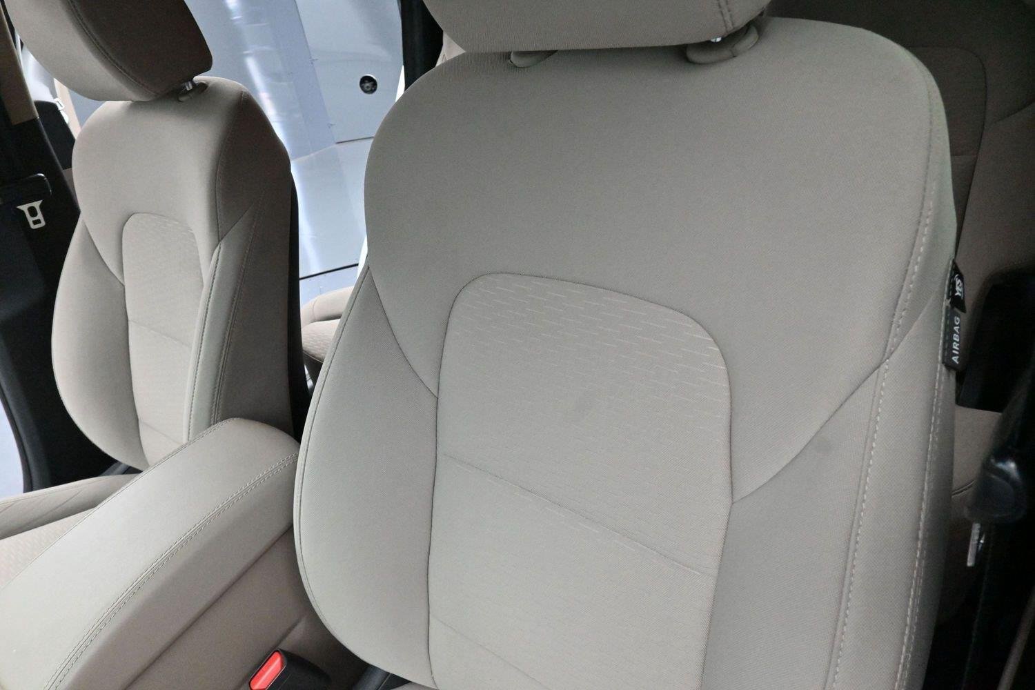 Used 2021 White Cream Hyundai Sport image 15