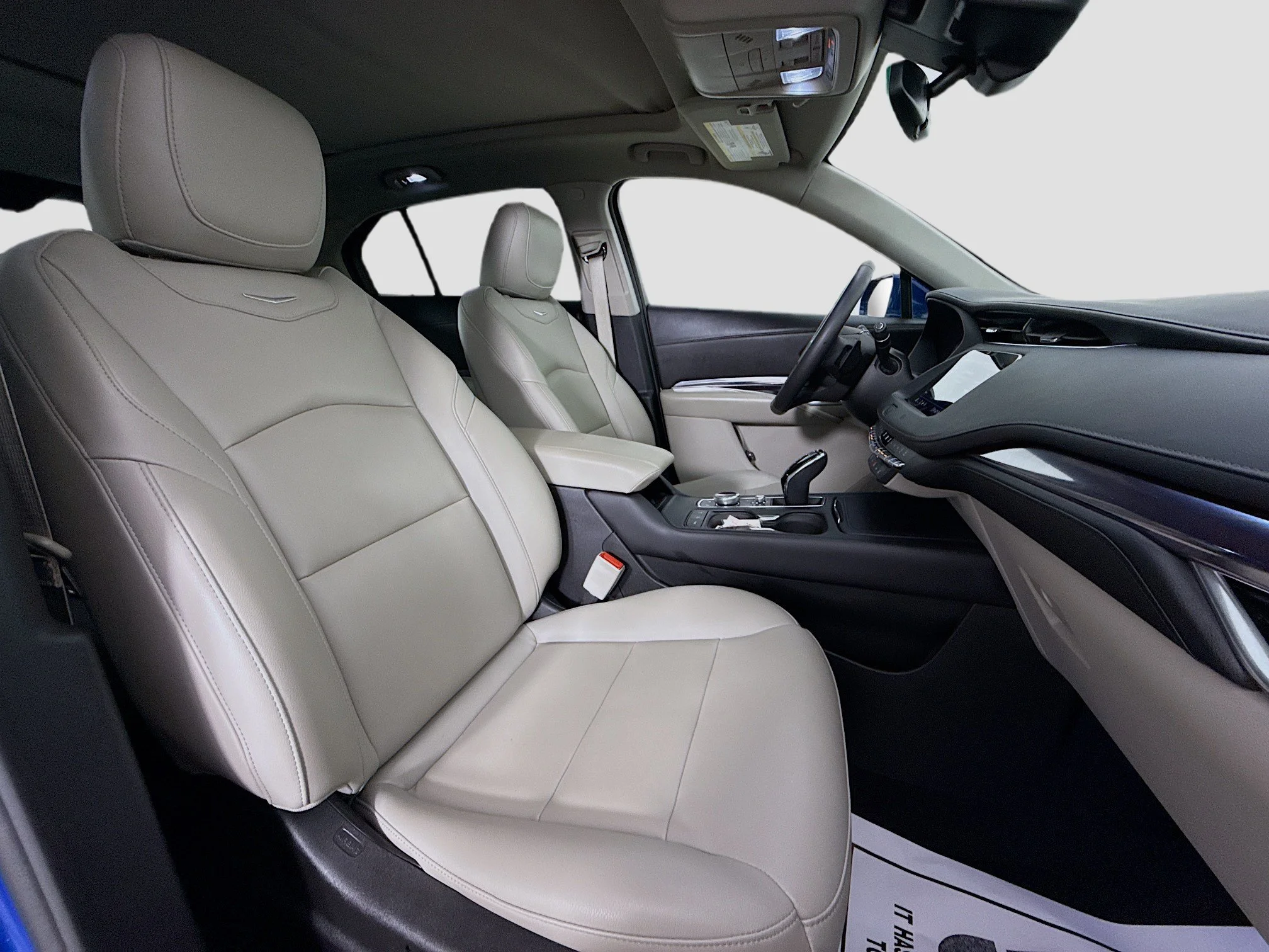 Used 2021 WAVE METALLIC Cadillac FWD Luxury image 30