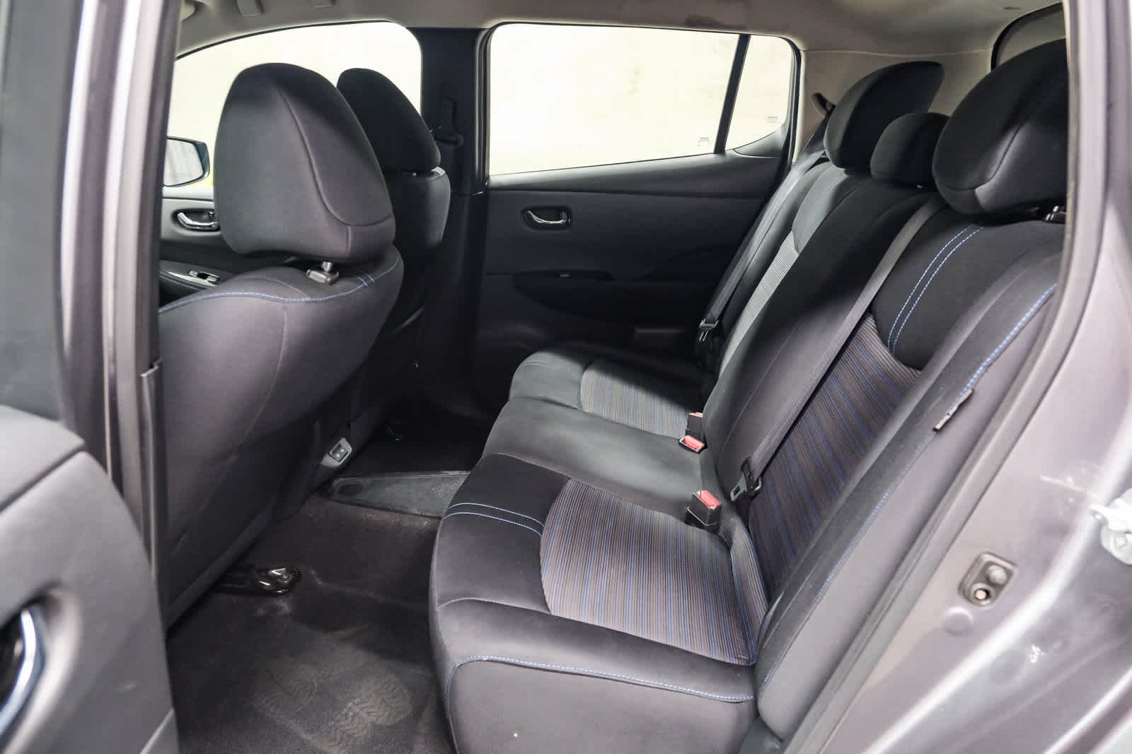 Used 2020 Gun Metallic Nissan SV image 19