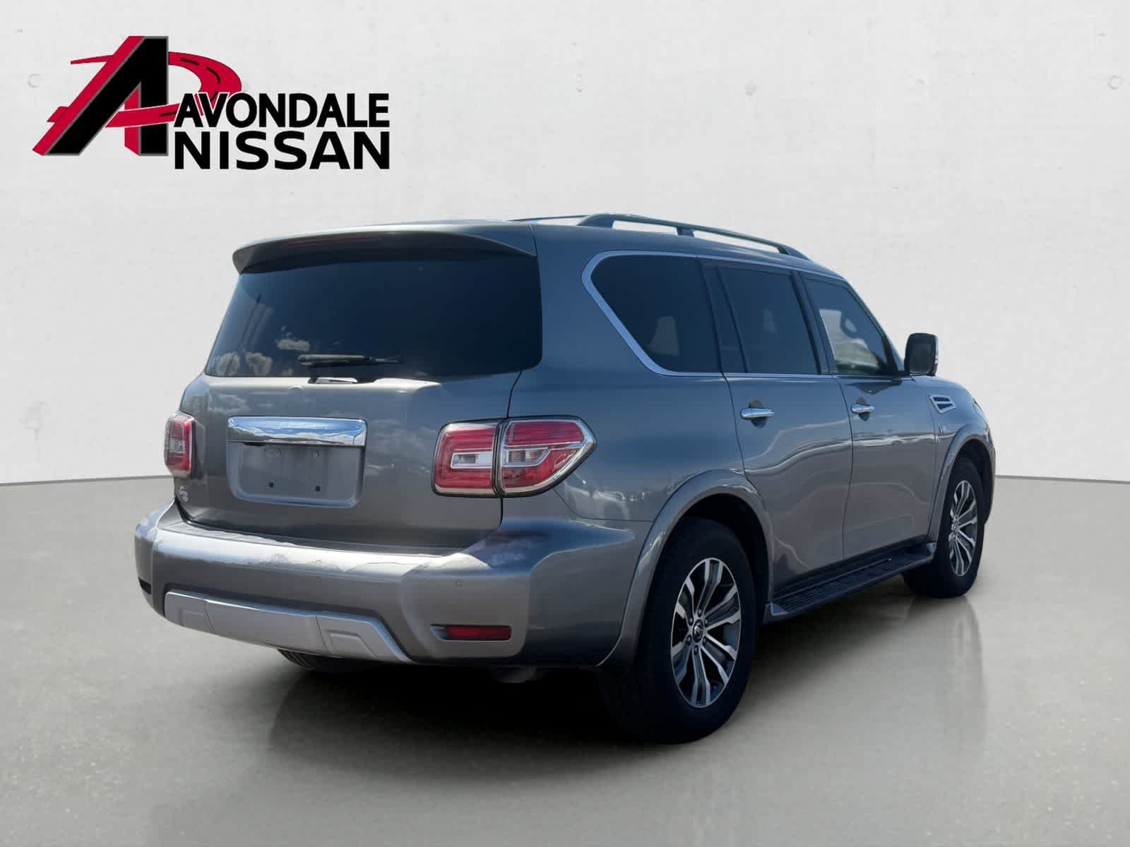 Used 2018 Gun Metallic Nissan SL image 4