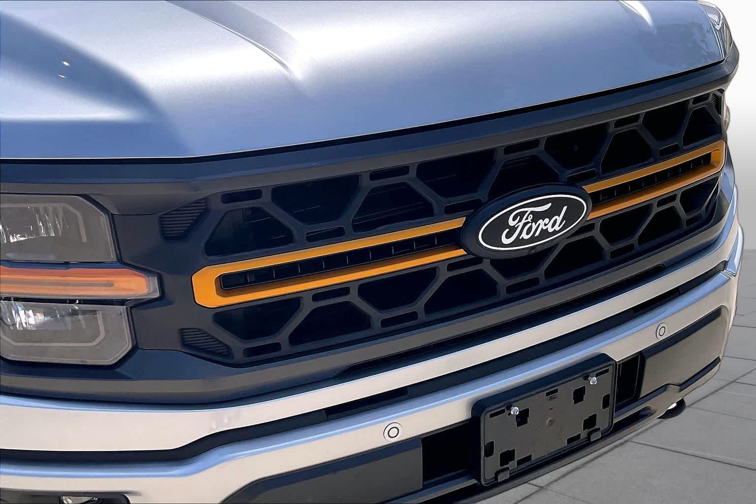 Used 2025 Iconic Silver Metallic Ford Tremor image 56