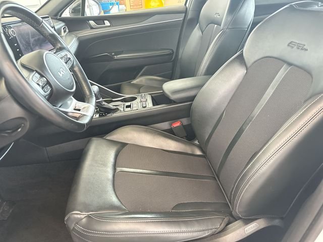Used 2024 White Kia GT-Line image 15