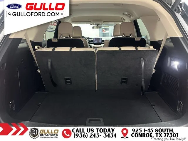 Certified Used 2021 Oxford White Ford XLT image 10