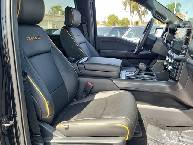 New 2026 Agate Black Metallic Ford Tremor® image 18