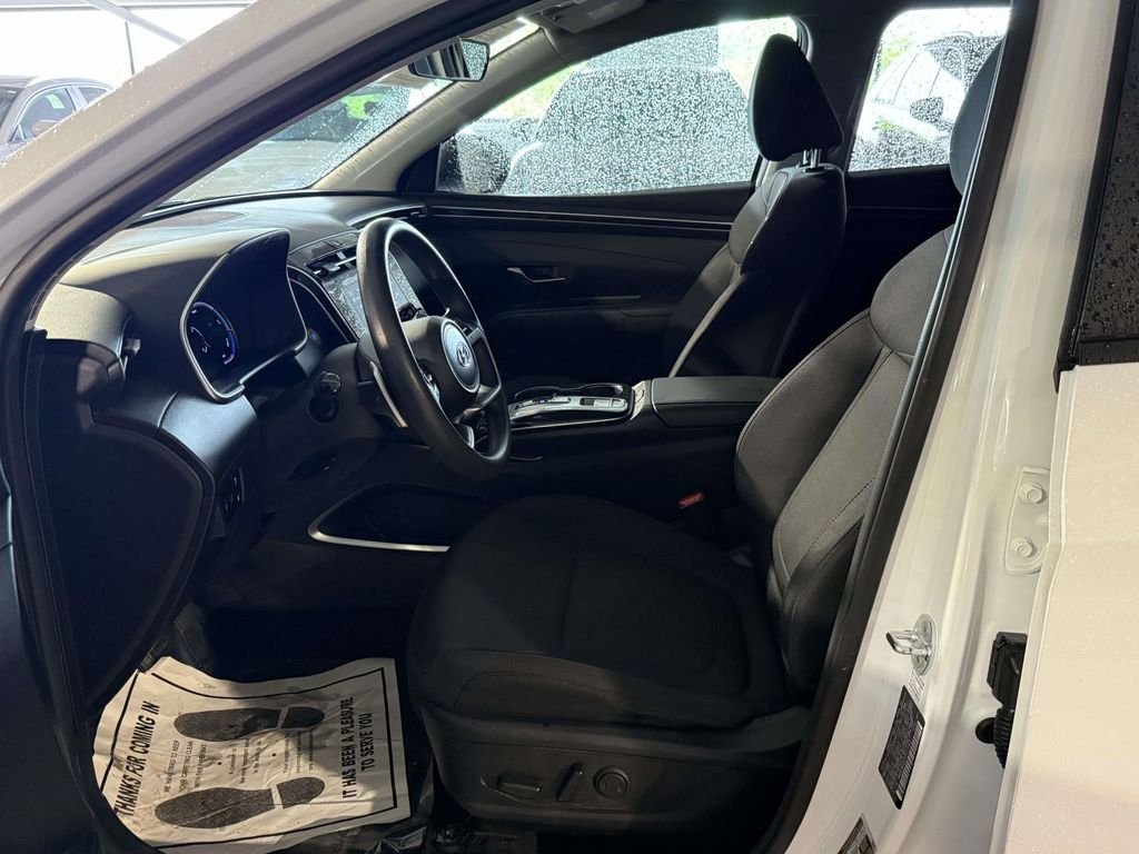 Used 2023 White Hyundai SEL image 13
