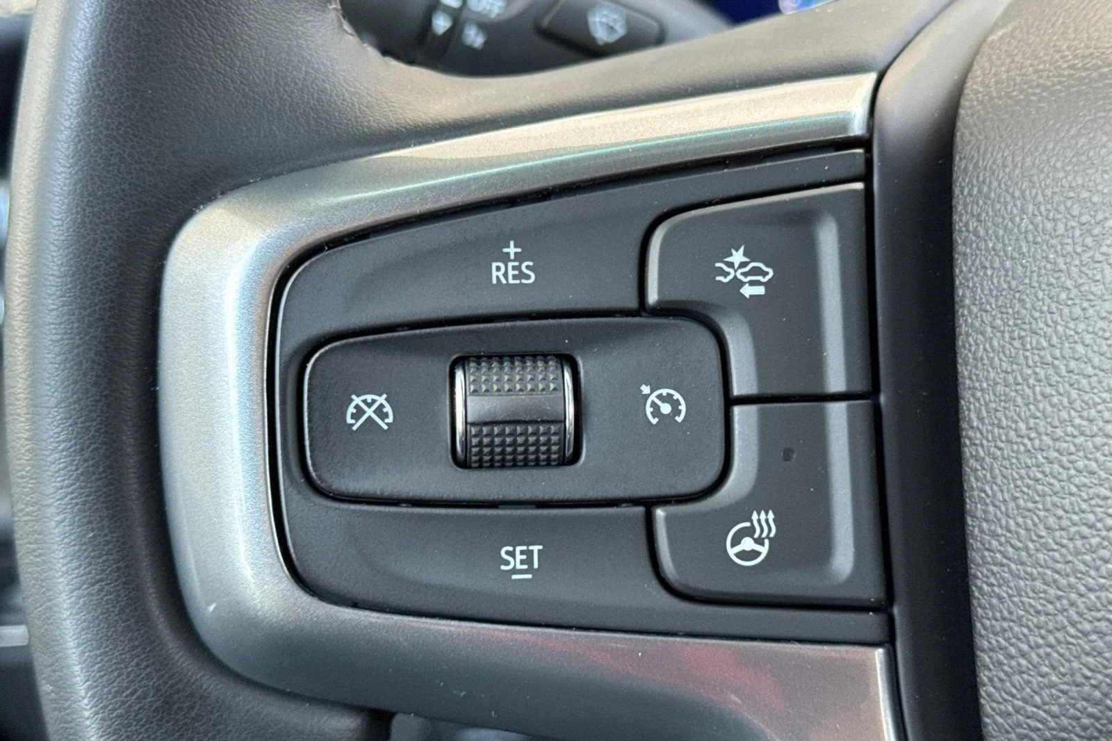 Used 2024 Summit White Chevrolet LTZ image 25