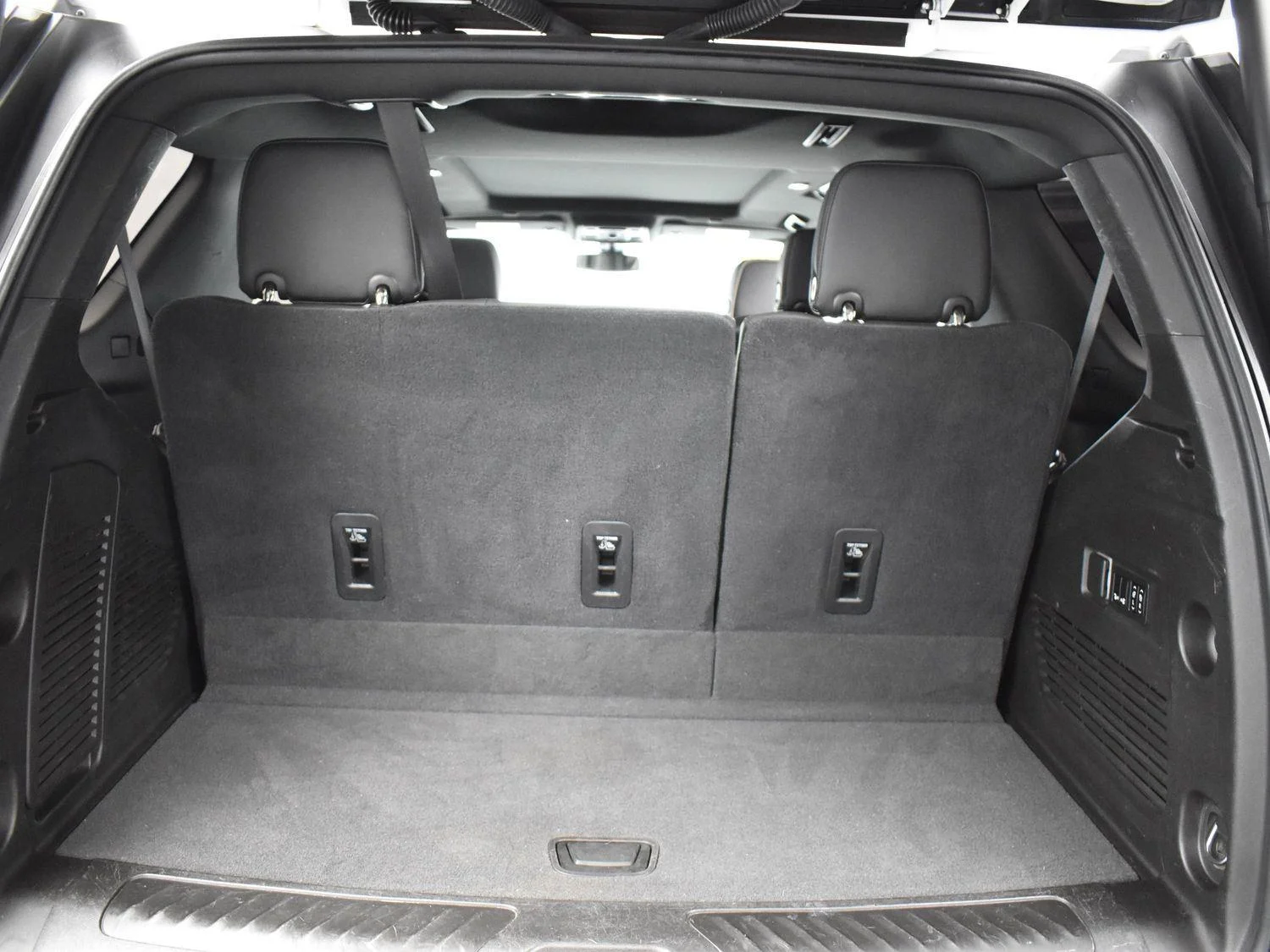 Used 2021 Summit White GMC SLT image 9