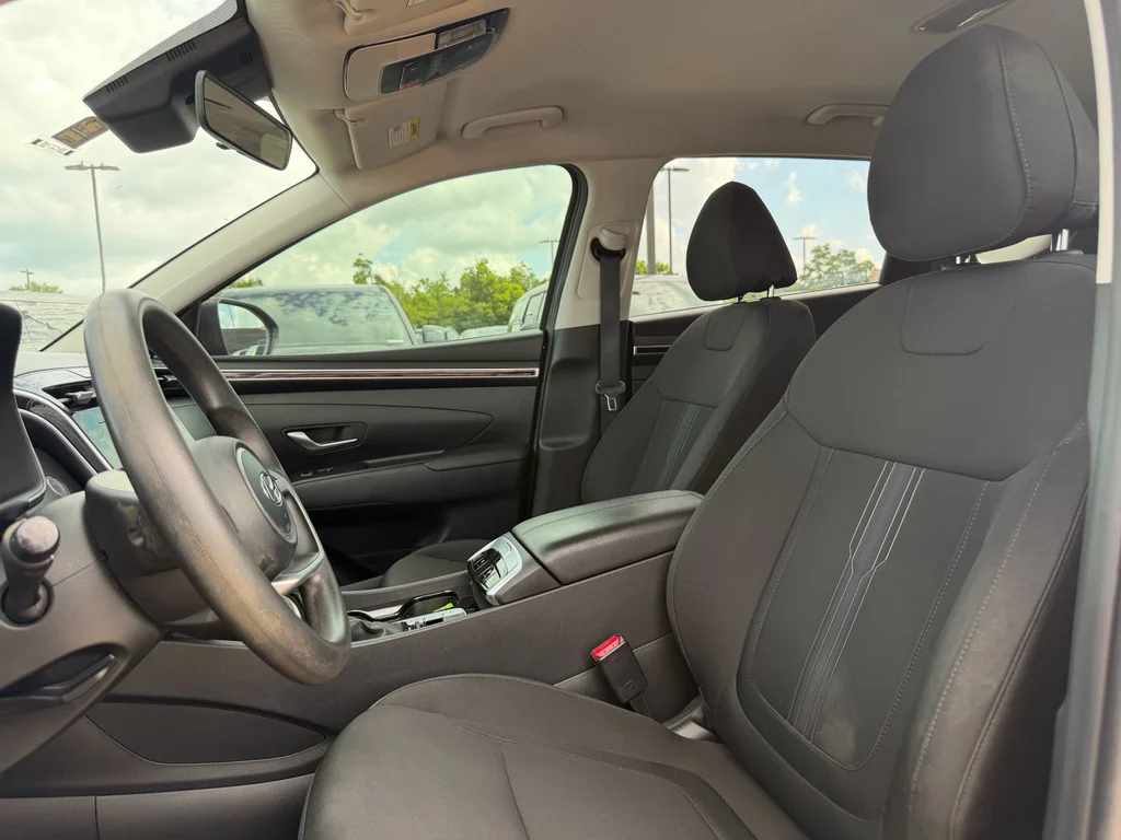 Used 2024 Hampton Gray Hyundai SEL image 10