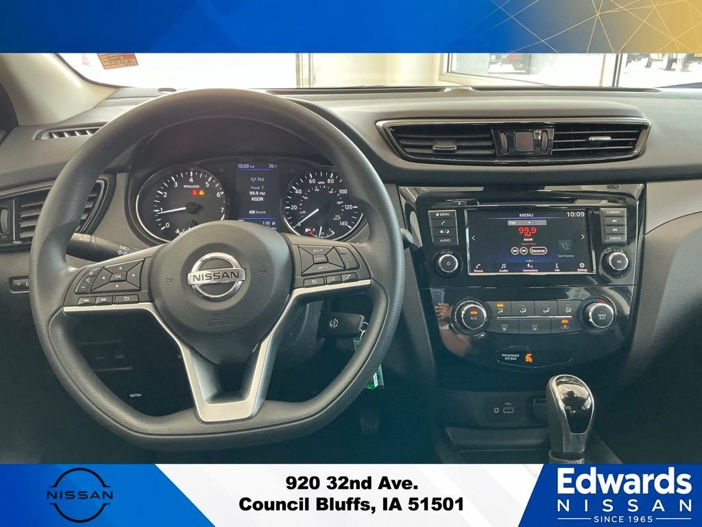Used 2021 Black Nissan S image 13