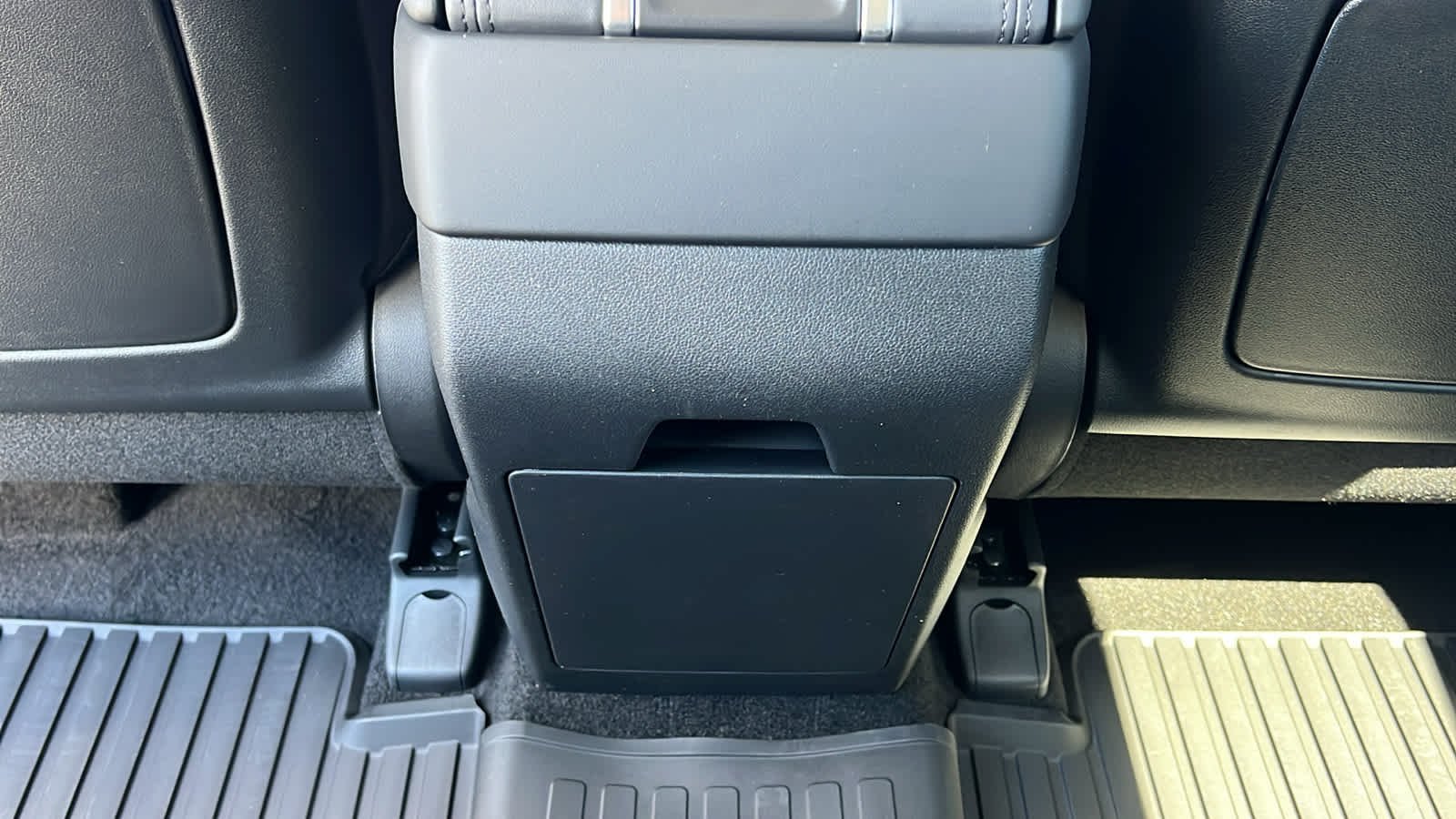 New 2026 Serenity White Hyundai SE AWD image 25