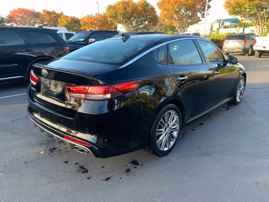 Used 2016 Ebony Black Kia SXL image 4