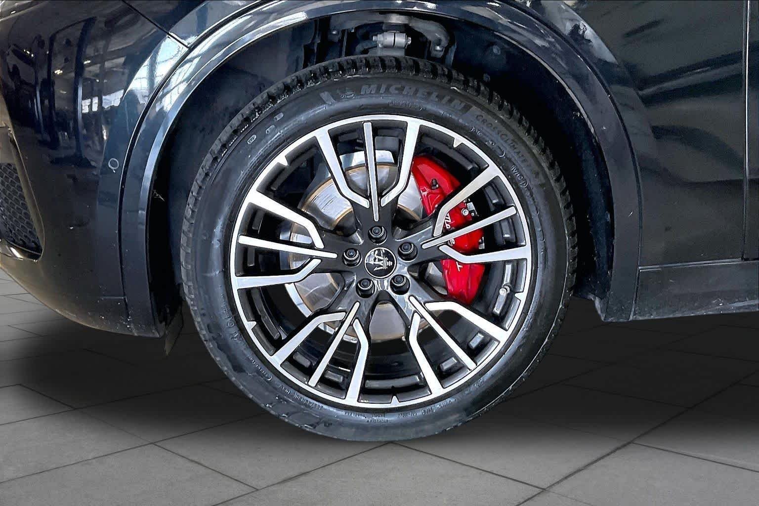 Used 2023 Nero Tempesta Metallic Maserati GT image 10