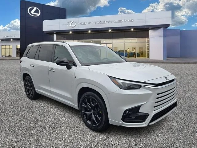 2026 Lexus TX 500h's photo