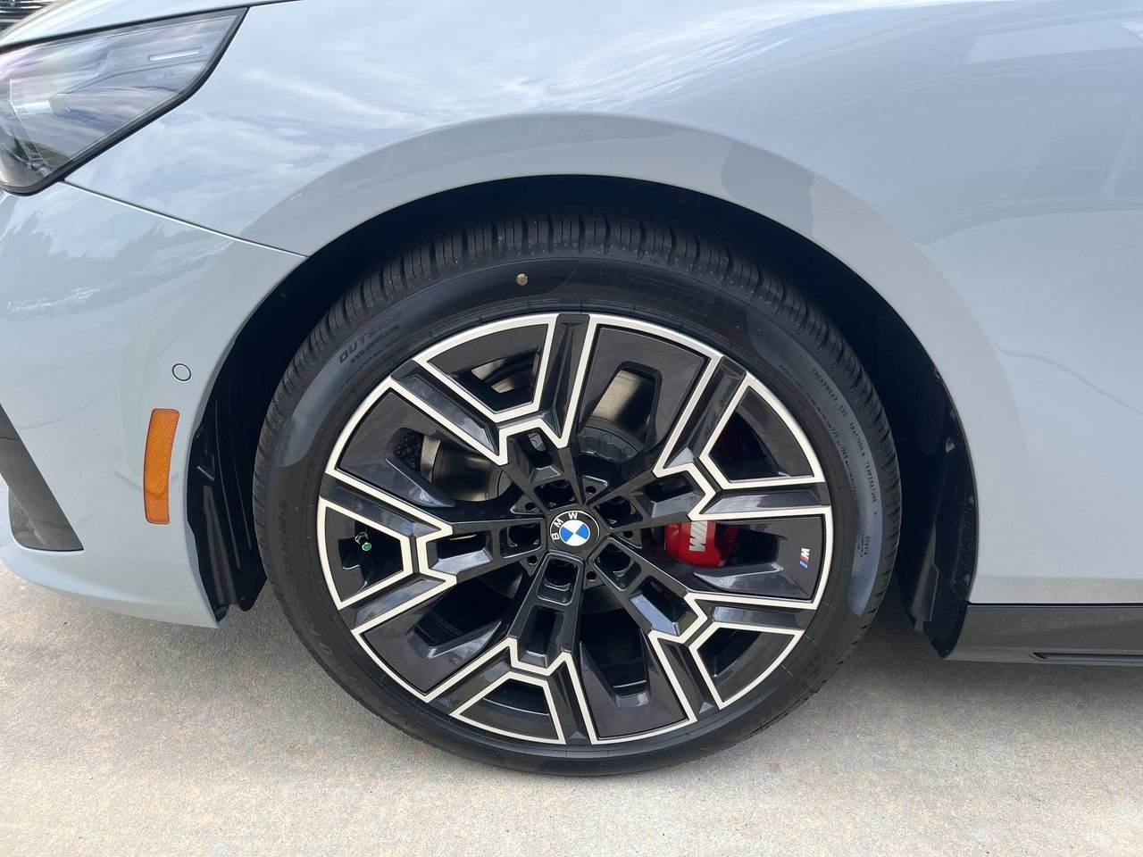 New 2026 Brooklyn Grey Metallic BMW 530i xDrive image 13