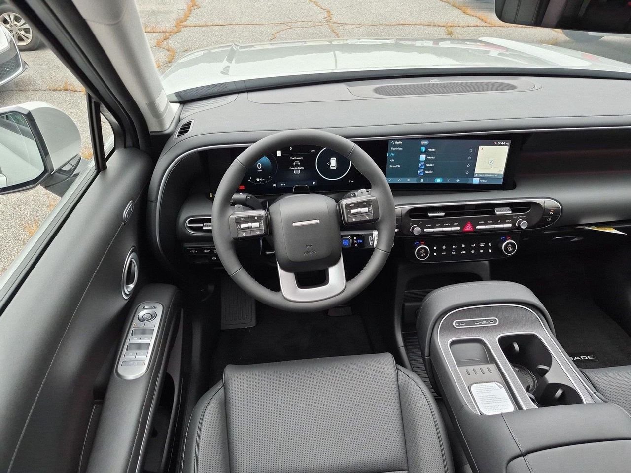 New 2027 Shimmering Silver Hyundai SEL Premium FWD image 32