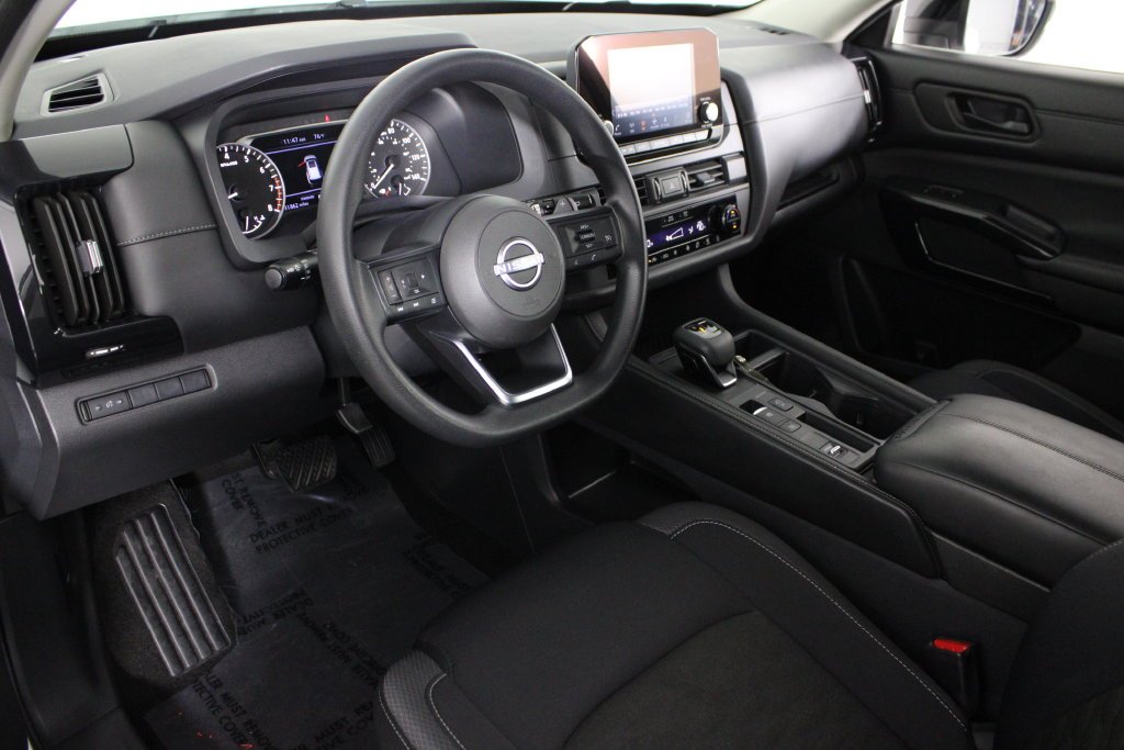 2024 Nissan Pathfinder S - Photo 18