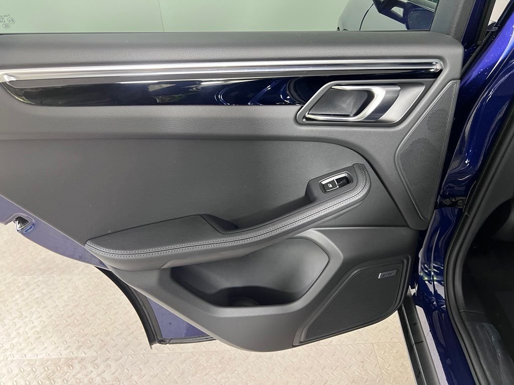 New 2026 Gentian Blue Metallic Porsche  image 22