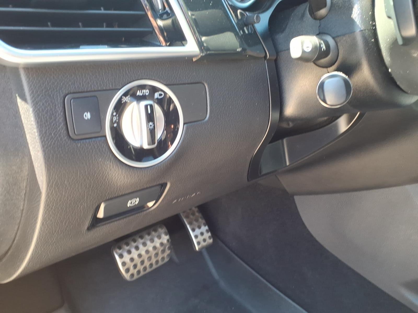 Used 2019 Selenite Grey Metallic Mercedes-Benz AMG® GLE 43 image 25