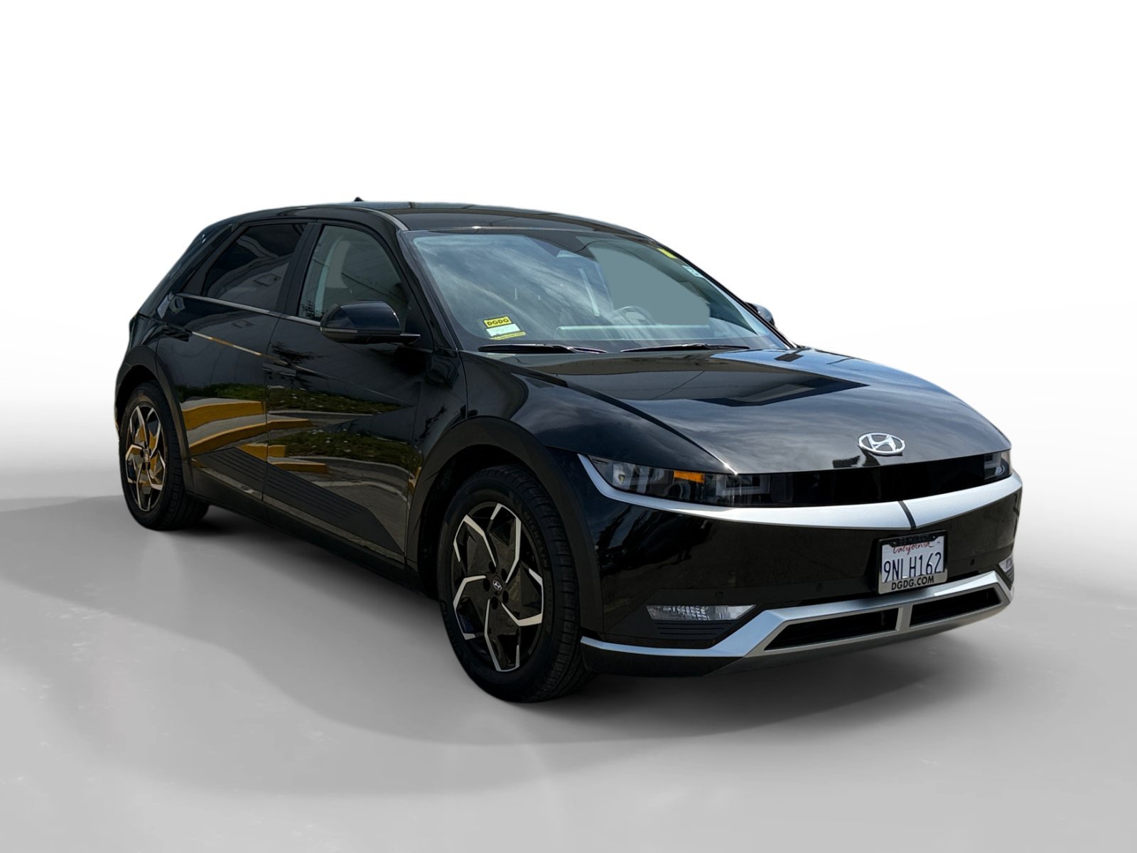 Certified Used 2024 Abyss Black Hyundai SEL image 7