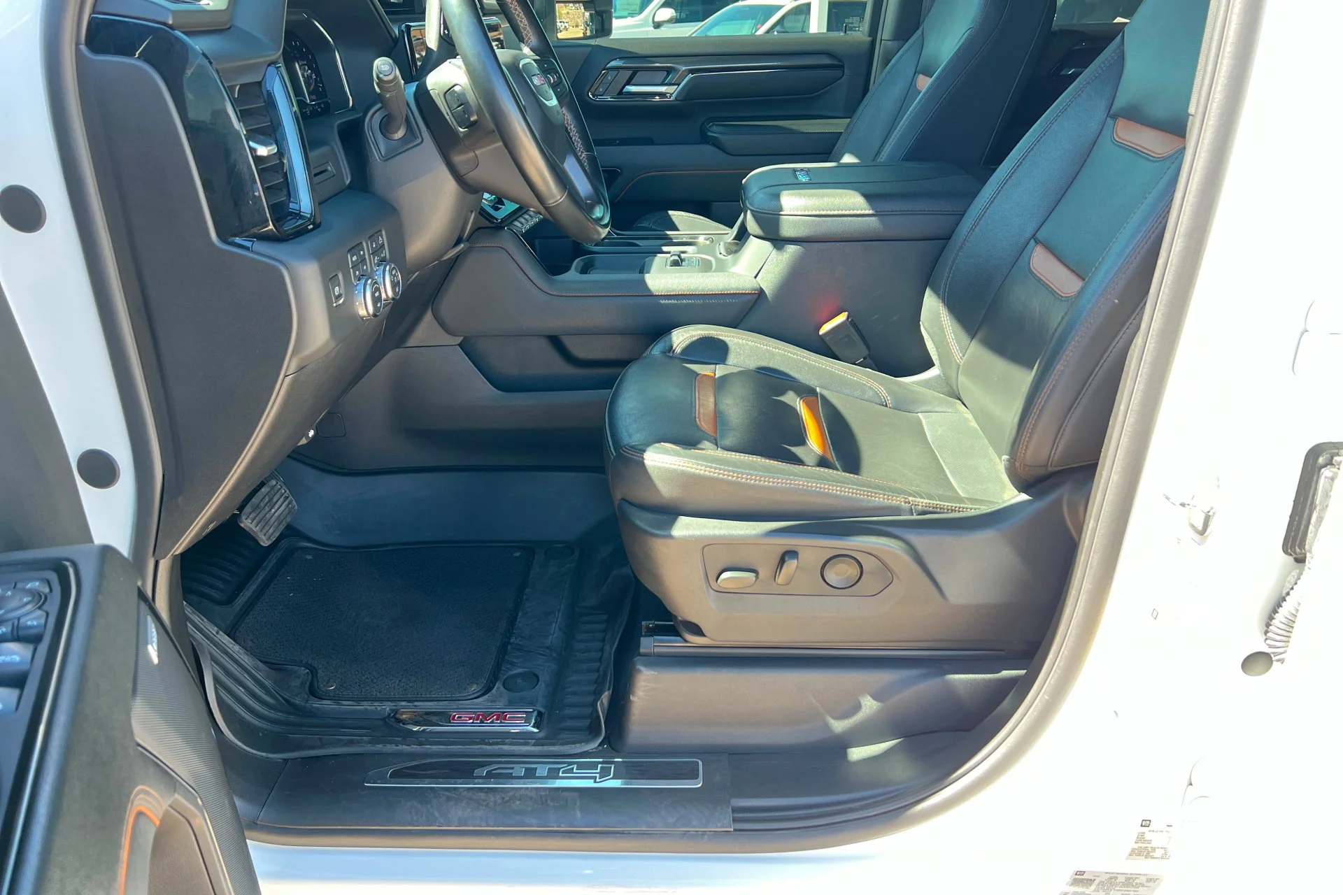 Used 2024 Summit White GMC AT4 image 17