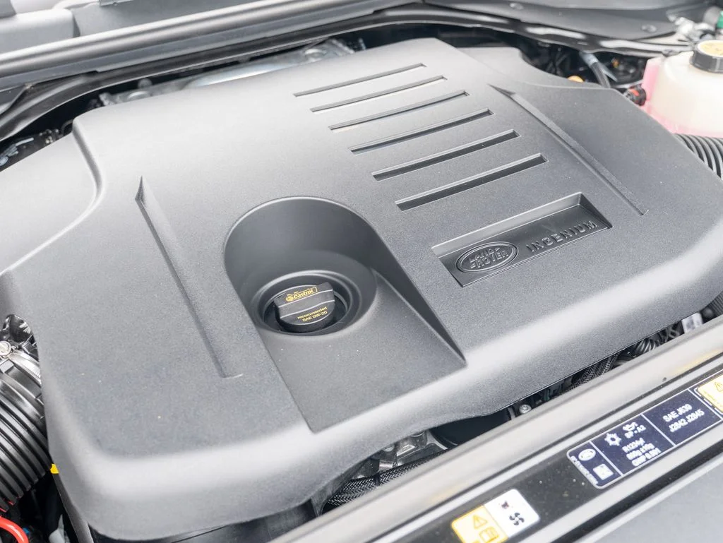New 2026 Carpathian Grey Land Rover SE image 24