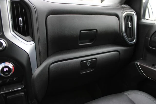 Used 2022 Gray GMC SLT image 20