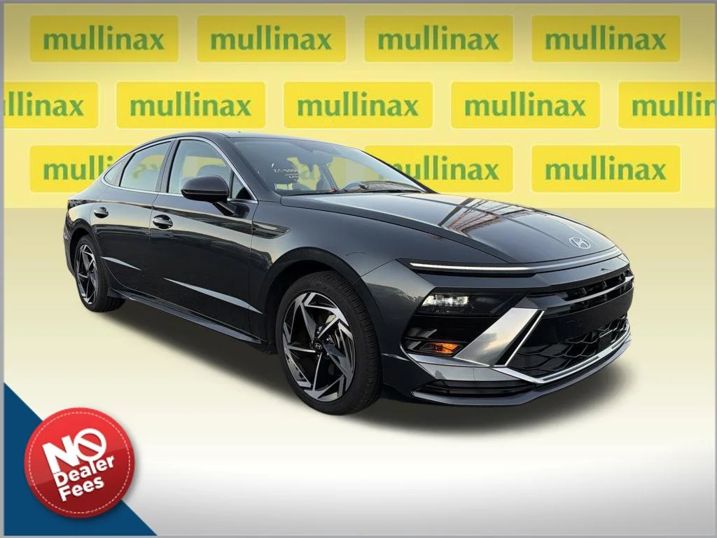 Used 2026 Gray Hyundai SEL Sport image 1