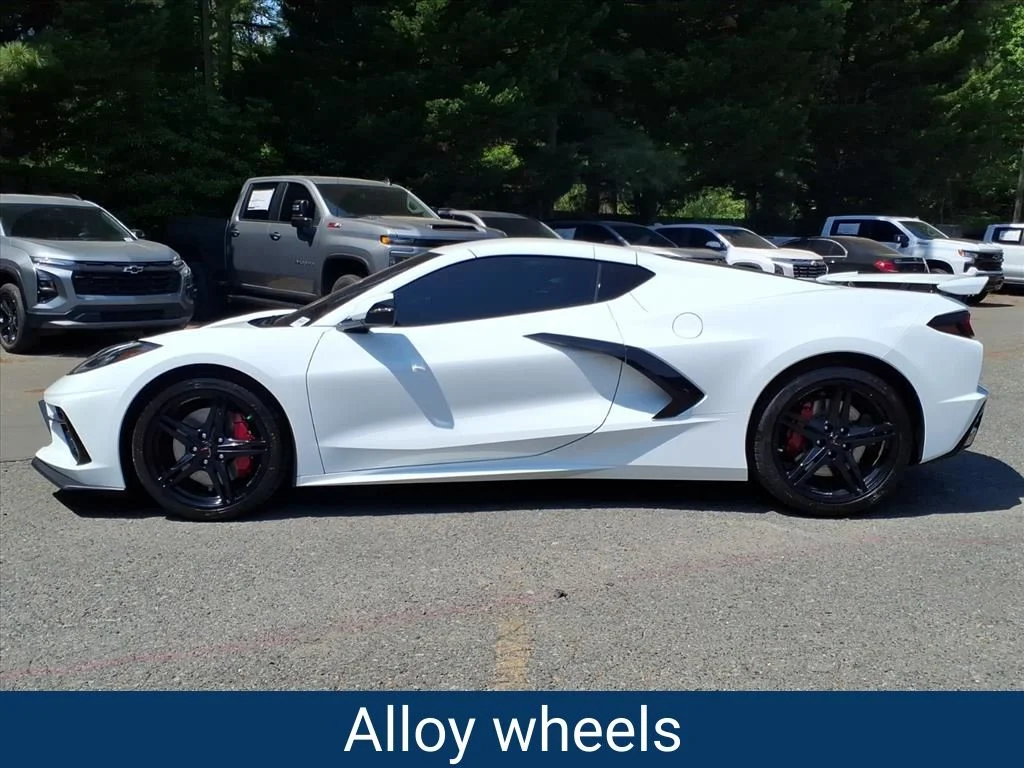 Used 2026 White Chevrolet Stingray image 34