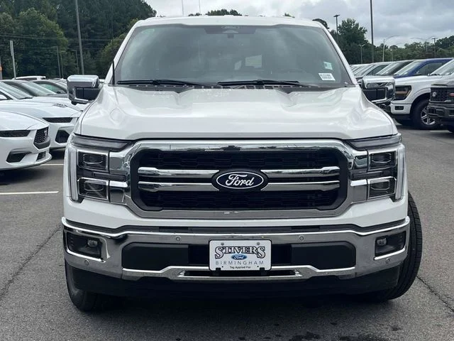 New 2026 Star White Metallic Tri-Coat Ford Lariat image 7