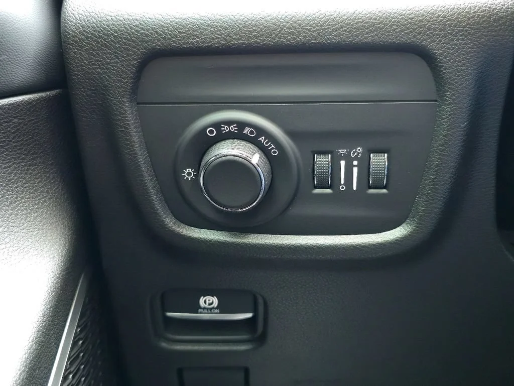 2022 Jeep Grand Cherokee L Laredo - Photo 18