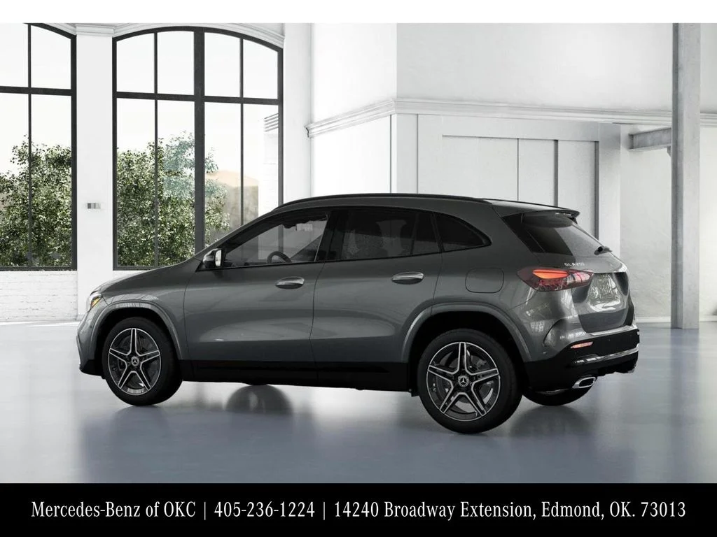 Used 2026 Gray Mercedes-Benz GLA 250 image 31