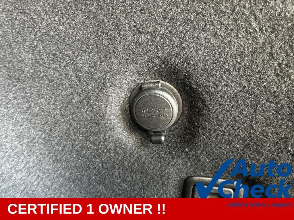 Used 2023 Black Nissan Platinum image 16