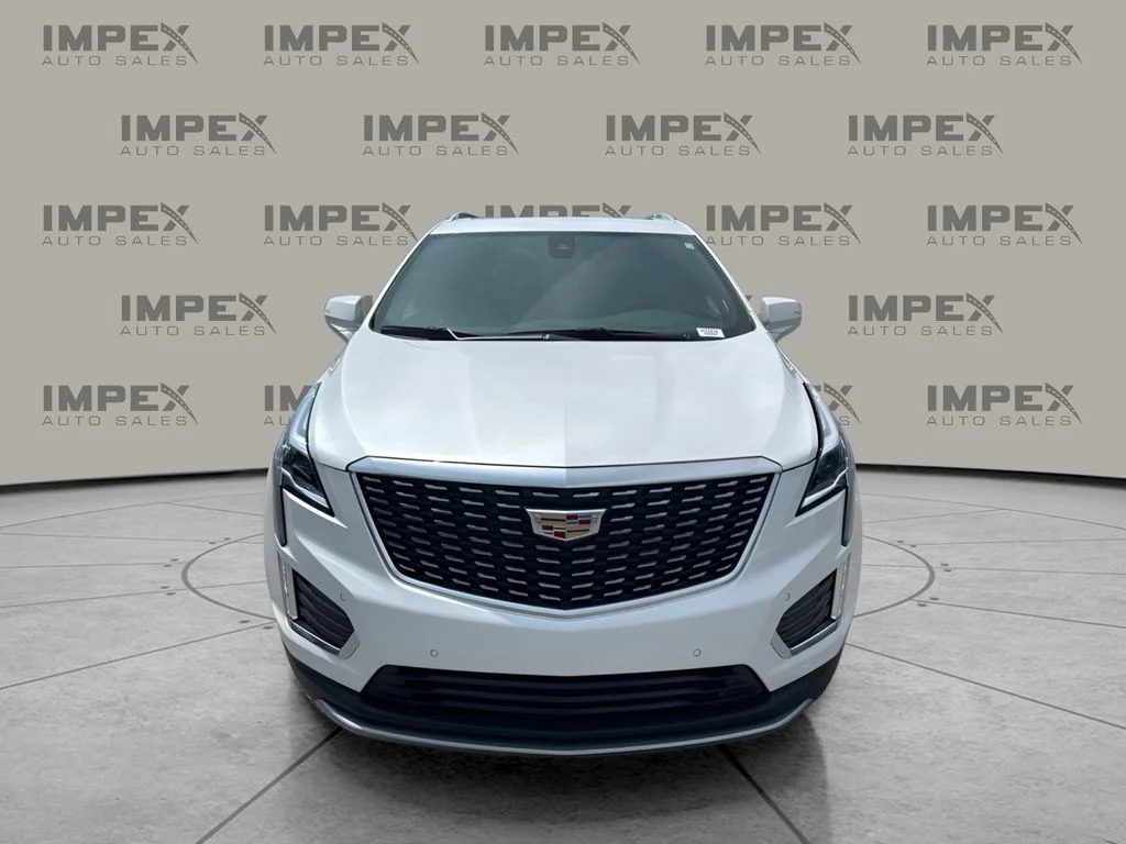 Used 2025 White Cadillac Premium Luxury image 8