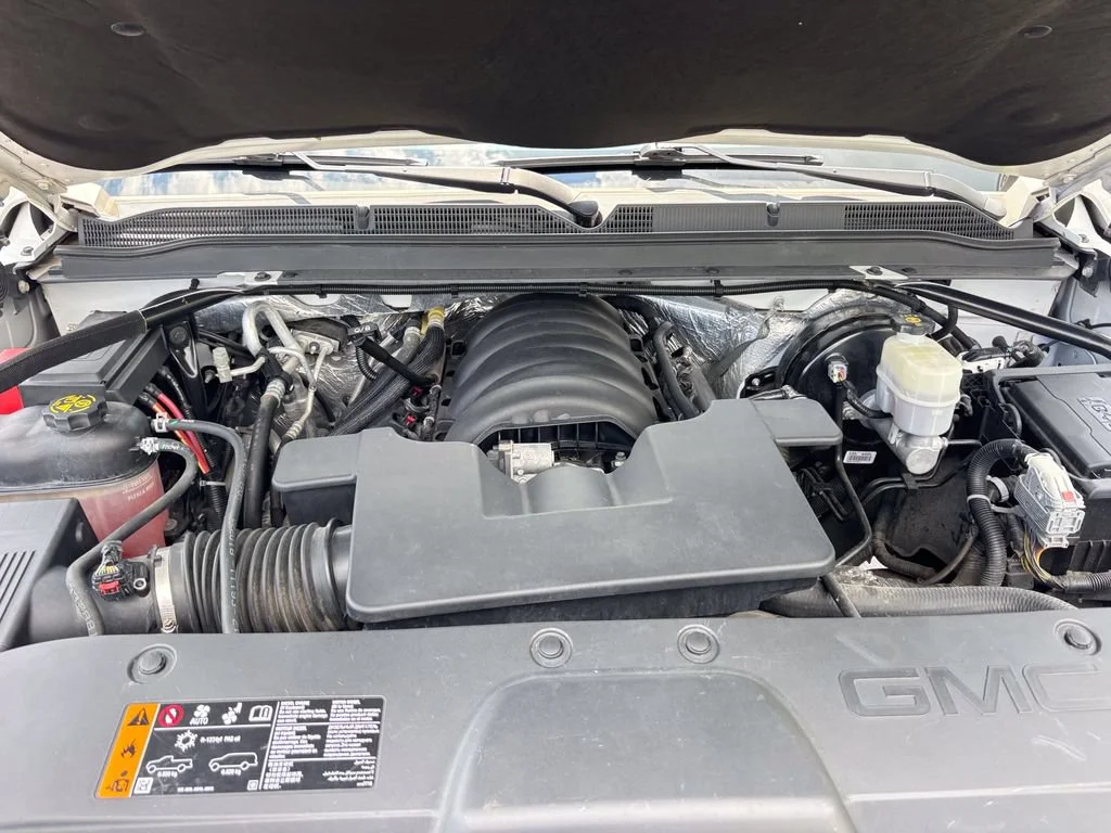 Used 2018 SUMMIT WHITE GMC SLT image 13