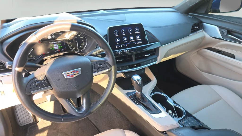 Used 2020 Blue Cadillac Luxury image 16