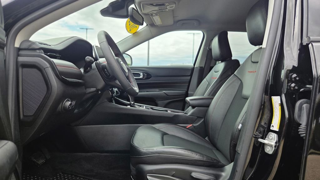Used 2022 Black Jeep Trailhawk image 20